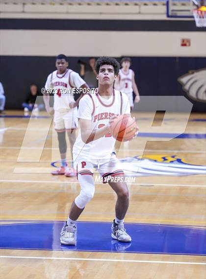 Thumbnail 3 in Pierson vs Port Jefferson (NYSPHSAA Section XI Class C Final) photogallery.