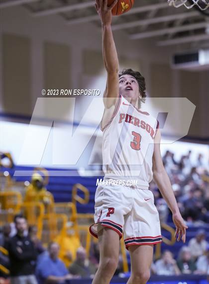 Thumbnail 3 in Pierson vs Port Jefferson (NYSPHSAA Section XI Class C Final) photogallery.