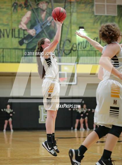 Thumbnail 1 in Hendersonville vs Mount Juliet (TSSAA District 9-AAA Quarterfinal) photogallery.