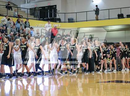 Thumbnail 1 in Hendersonville vs Mount Juliet (TSSAA District 9-AAA Quarterfinal) photogallery.