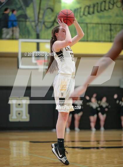 Thumbnail 2 in Hendersonville vs Mount Juliet (TSSAA District 9-AAA Quarterfinal) photogallery.