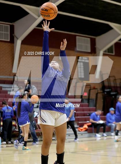 Thumbnail 1 in Catalina Foothills vs Dobson (Salpointe Cactus Clash) photogallery.