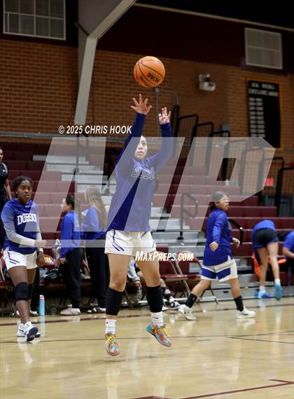 Thumbnail 2 in Catalina Foothills vs Dobson (Salpointe Cactus Clash) photogallery.