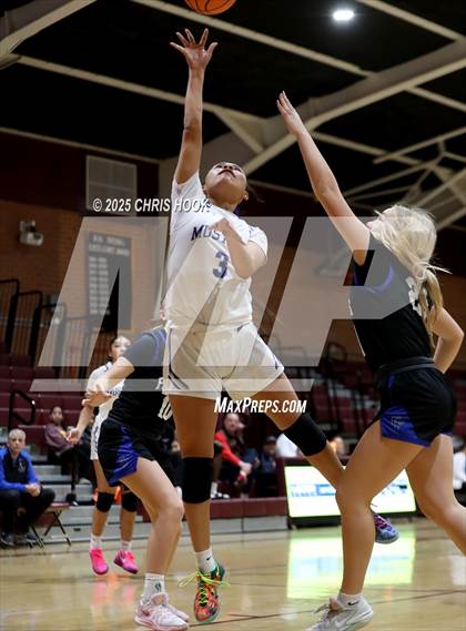 Thumbnail 3 in Catalina Foothills vs Dobson (Salpointe Cactus Clash) photogallery.