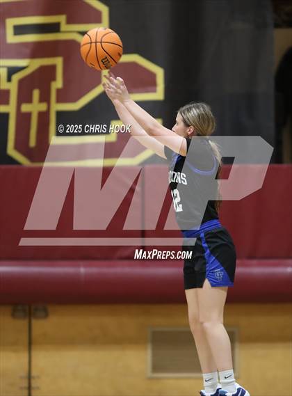 Thumbnail 3 in Catalina Foothills vs Dobson (Salpointe Cactus Clash) photogallery.