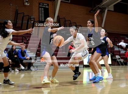 Thumbnail 2 in Catalina Foothills vs Dobson (Salpointe Cactus Clash) photogallery.