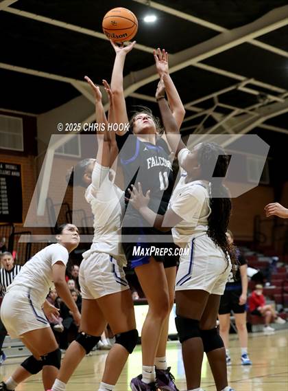 Thumbnail 3 in Catalina Foothills vs Dobson (Salpointe Cactus Clash) photogallery.