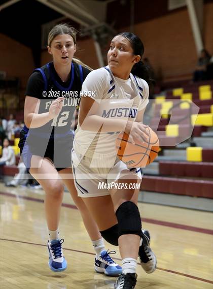 Thumbnail 3 in Catalina Foothills vs Dobson (Salpointe Cactus Clash) photogallery.