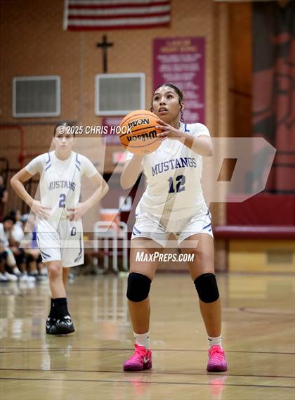 Thumbnail 2 in Catalina Foothills vs Dobson (Salpointe Cactus Clash) photogallery.