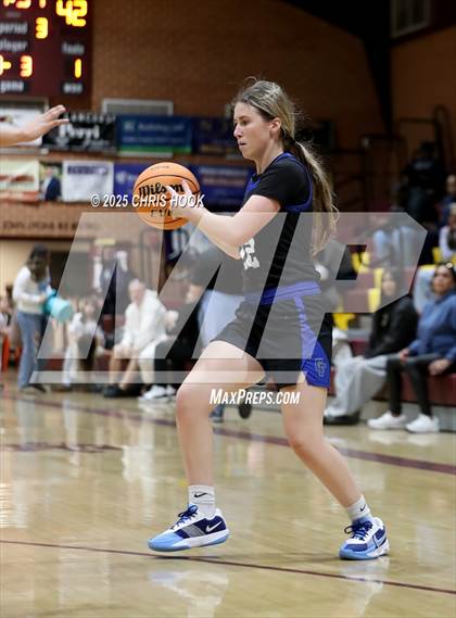 Thumbnail 1 in Catalina Foothills vs Dobson (Salpointe Cactus Clash) photogallery.