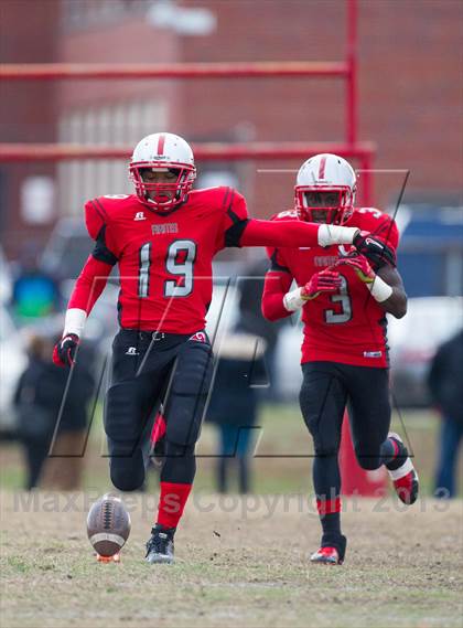 Thumbnail 3 in Suitland vs Duval (MPSSAA 4A Regional Final) photogallery.