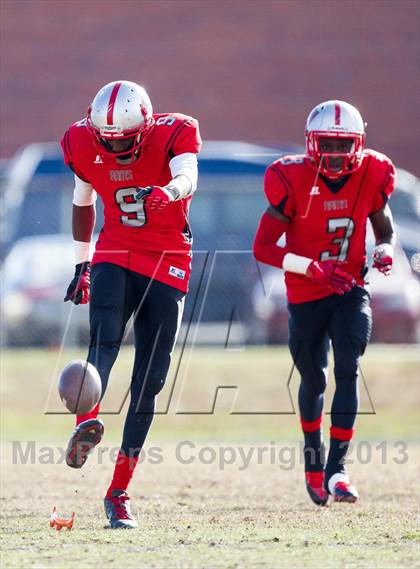 Thumbnail 3 in Suitland vs Duval (MPSSAA 4A Regional Final) photogallery.