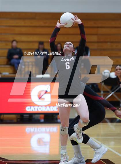 Thumbnail 1 in Palos Verdes vs. Oaks Christian photogallery.