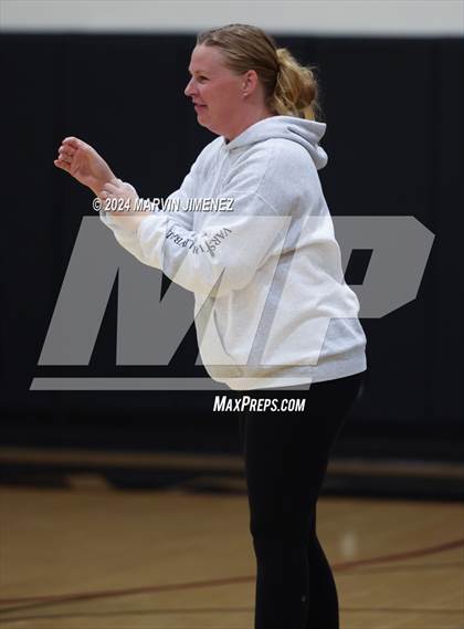 Thumbnail 3 in Palos Verdes vs. Oaks Christian photogallery.