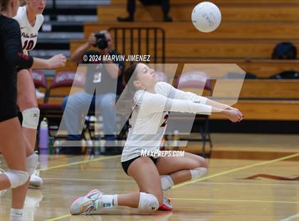 Thumbnail 1 in Palos Verdes vs. Oaks Christian photogallery.