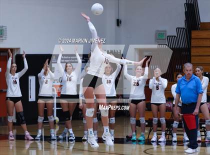 Thumbnail 1 in Palos Verdes vs. Oaks Christian photogallery.