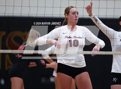 Thumbnail 1 in Palos Verdes vs. Oaks Christian photogallery.