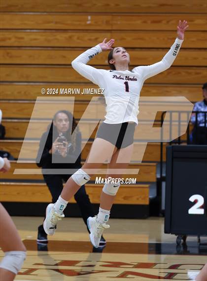 Thumbnail 1 in Palos Verdes vs. Oaks Christian photogallery.