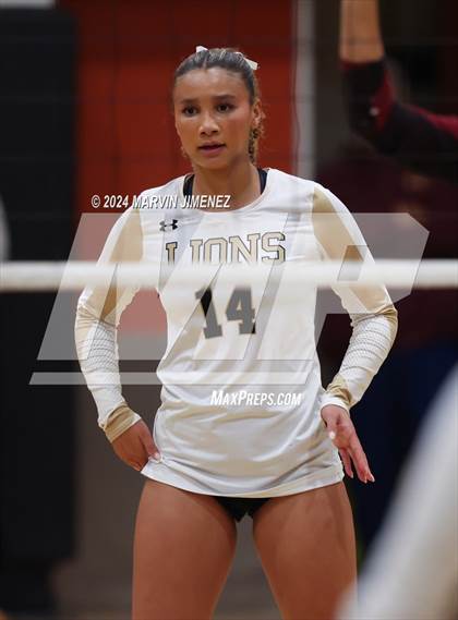 Thumbnail 1 in Palos Verdes vs. Oaks Christian photogallery.