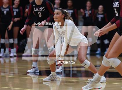 Thumbnail 3 in Palos Verdes vs. Oaks Christian photogallery.