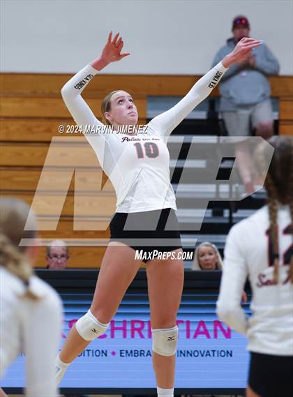 Thumbnail 1 in Palos Verdes vs. Oaks Christian photogallery.