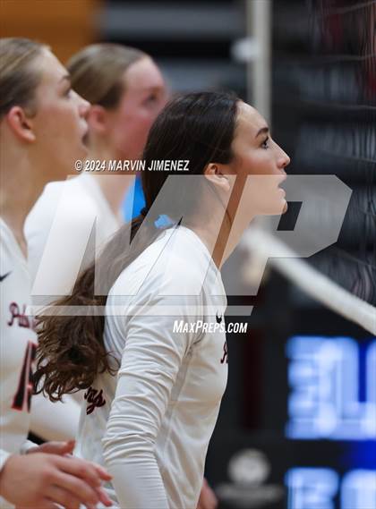 Thumbnail 2 in Palos Verdes vs. Oaks Christian photogallery.
