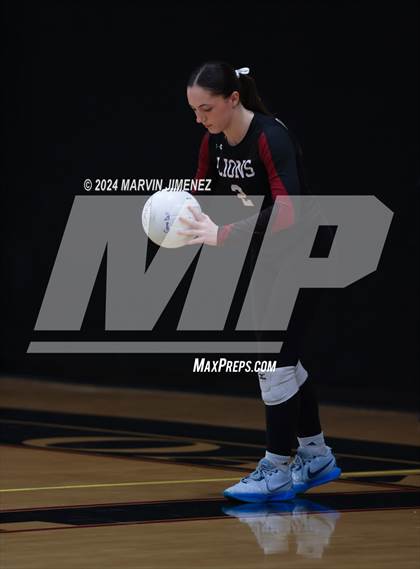 Thumbnail 2 in Palos Verdes vs. Oaks Christian photogallery.