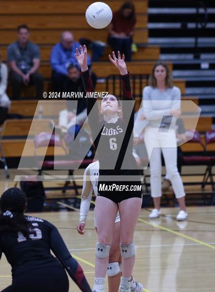 Thumbnail 2 in Palos Verdes vs. Oaks Christian photogallery.
