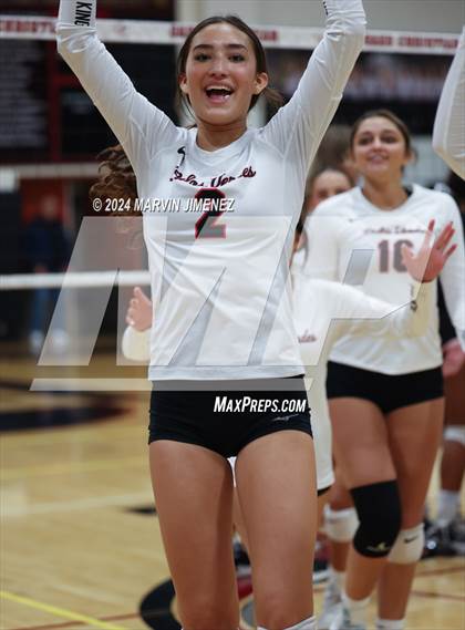 Thumbnail 1 in Palos Verdes vs. Oaks Christian photogallery.