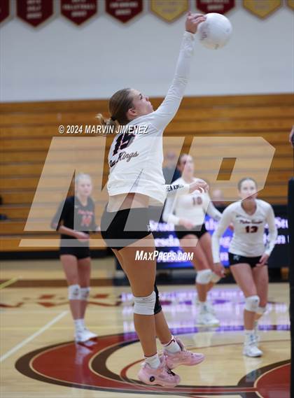 Thumbnail 1 in Palos Verdes vs. Oaks Christian photogallery.