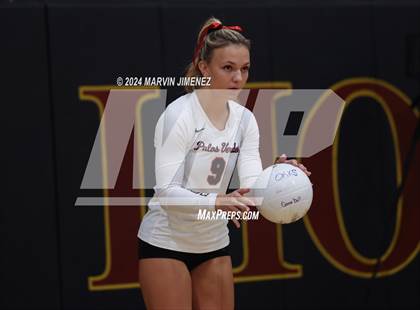 Thumbnail 2 in Palos Verdes vs. Oaks Christian photogallery.