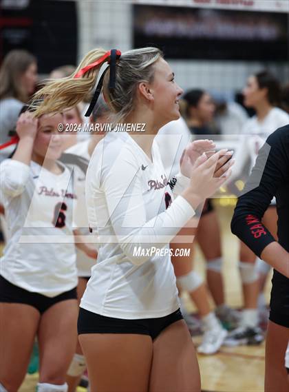 Thumbnail 2 in Palos Verdes vs. Oaks Christian photogallery.