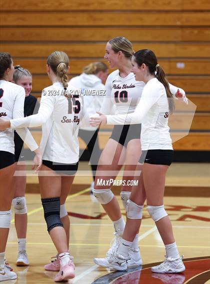 Thumbnail 1 in Palos Verdes vs. Oaks Christian photogallery.
