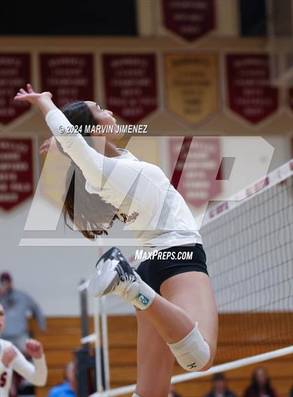 Thumbnail 2 in Palos Verdes vs. Oaks Christian photogallery.