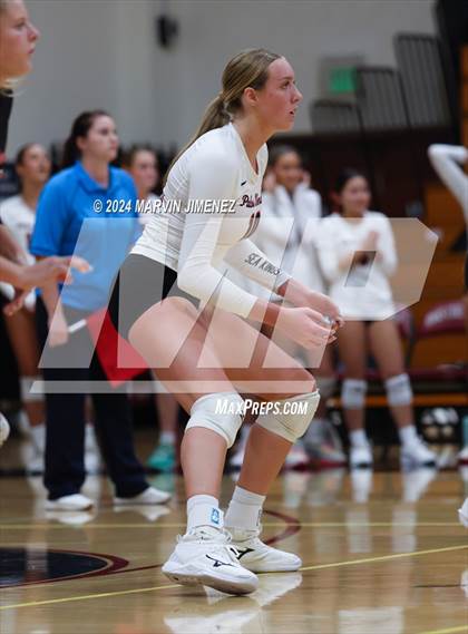 Thumbnail 1 in Palos Verdes vs. Oaks Christian photogallery.