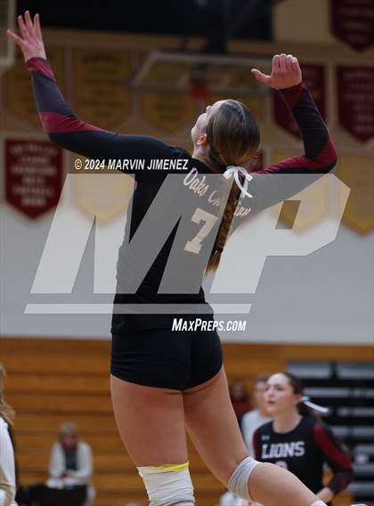 Thumbnail 1 in Palos Verdes vs. Oaks Christian photogallery.
