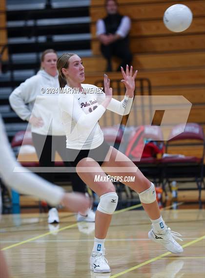 Thumbnail 1 in Palos Verdes vs. Oaks Christian photogallery.