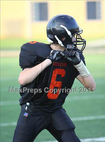 Thumbnail 2 in Grace Community vs Gilmer photogallery.