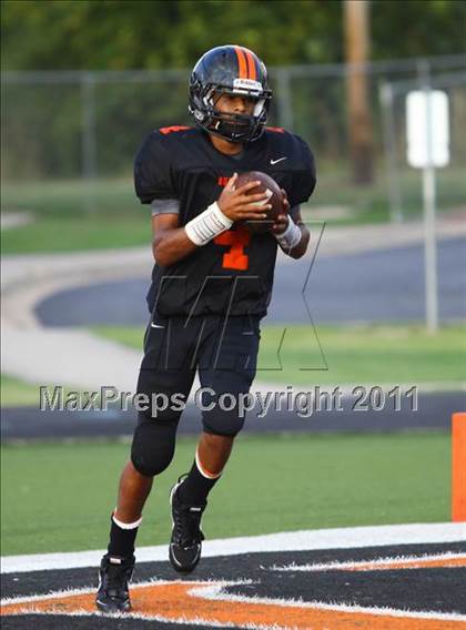 Thumbnail 3 in Grace Community vs Gilmer photogallery.