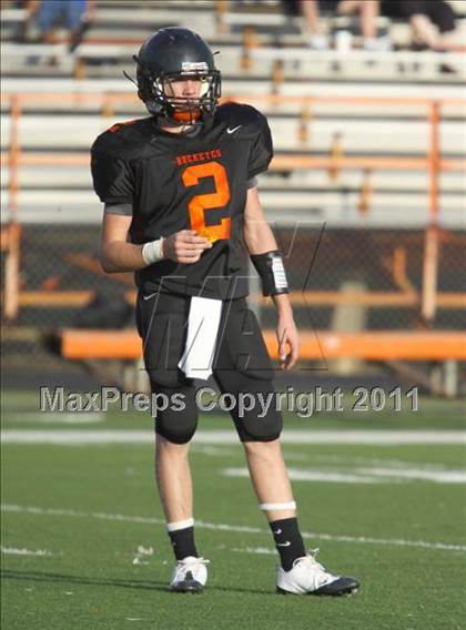 Thumbnail 1 in Grace Community vs Gilmer photogallery.
