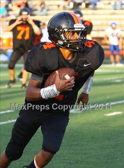 Thumbnail 3 in Grace Community vs Gilmer photogallery.