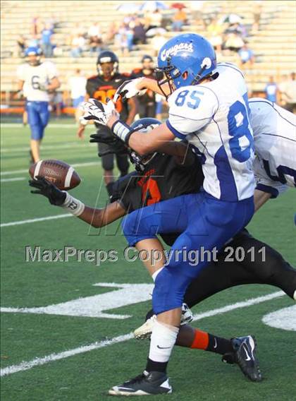 Thumbnail 3 in Grace Community vs Gilmer photogallery.