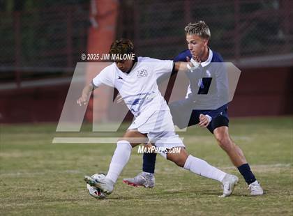 Thumbnail 2 in Bellarmine College Prep vs. Everett Alvarez (CIFCCS D1 Championship) photogallery.