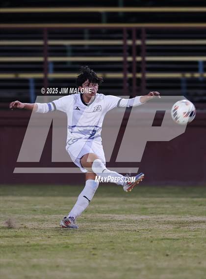 Thumbnail 3 in Bellarmine College Prep vs. Everett Alvarez (CIFCCS D1 Championship) photogallery.