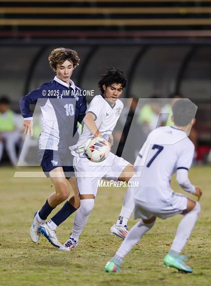 Thumbnail 2 in Bellarmine College Prep vs. Everett Alvarez (CIFCCS D1 Championship) photogallery.