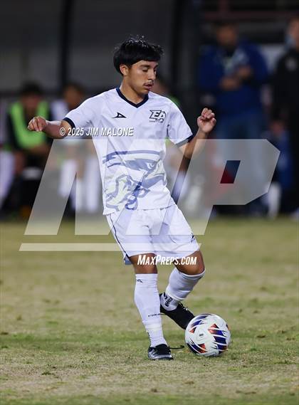 Thumbnail 3 in Bellarmine College Prep vs. Everett Alvarez (CIFCCS D1 Championship) photogallery.