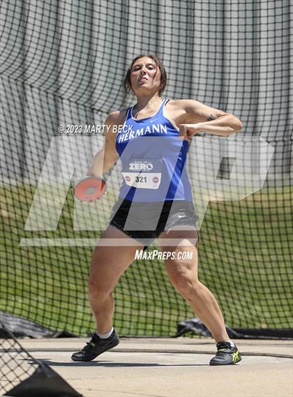 Thumbnail 3 in Class 3 Discus (MSHSAA State Championship) photogallery.