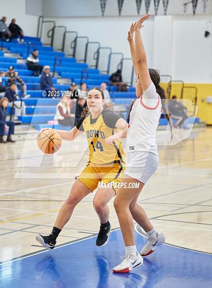 Thumbnail 2 in Bishop O'Dowd vs. Buchanan (Pinole Valley Tip-Off Classic) photogallery.