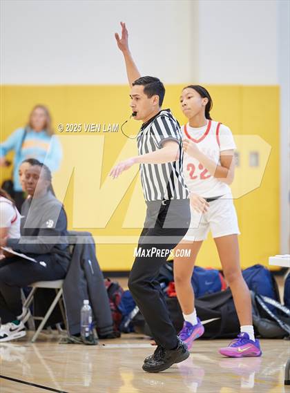 Thumbnail 3 in Bishop O'Dowd vs. Buchanan (Pinole Valley Tip-Off Classic) photogallery.
