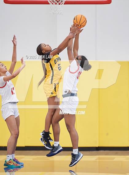 Thumbnail 1 in Bishop O'Dowd vs. Buchanan (Pinole Valley Tip-Off Classic) photogallery.